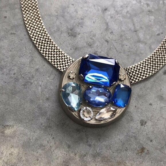 1980s Statement Blue Silver Crystal Stainless Steel Pendant Chainlink Necklace - Picture 10 of 10